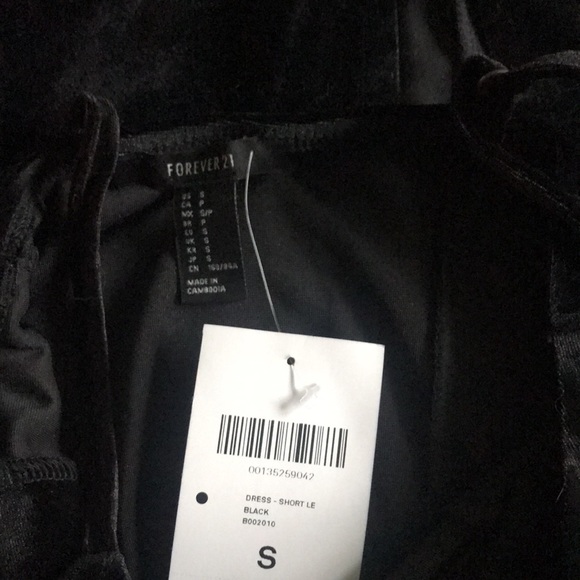 Black velvet dress - Picture 6 of 6